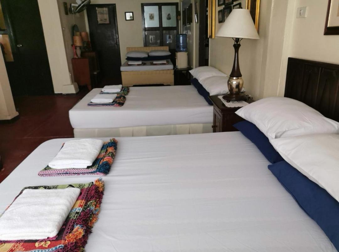 Casa Conchita Bed & Breakfast Taal 외부 사진